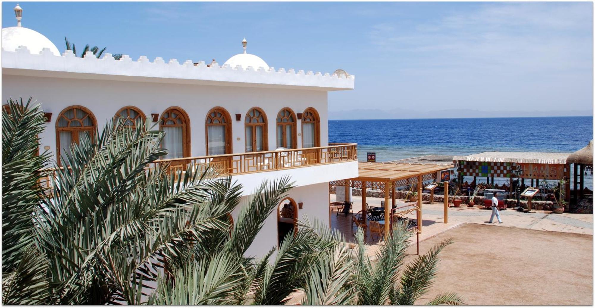 Shams Hotel & Dive Centre Дахаб Экстерьер фото